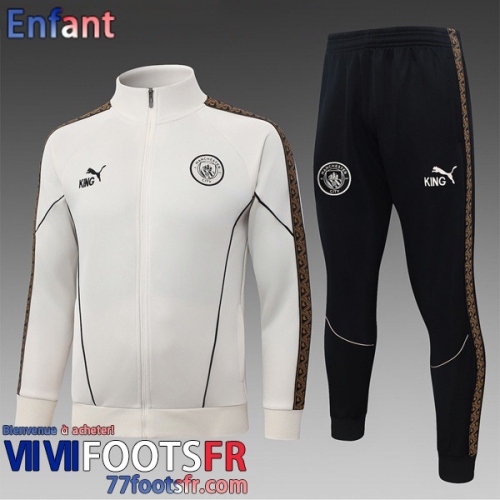 KIT: Veste Foot Manchester City Enfant 26 27 C1157 KIT: Veste Foot Manchester City Enfant 26 27 C1157